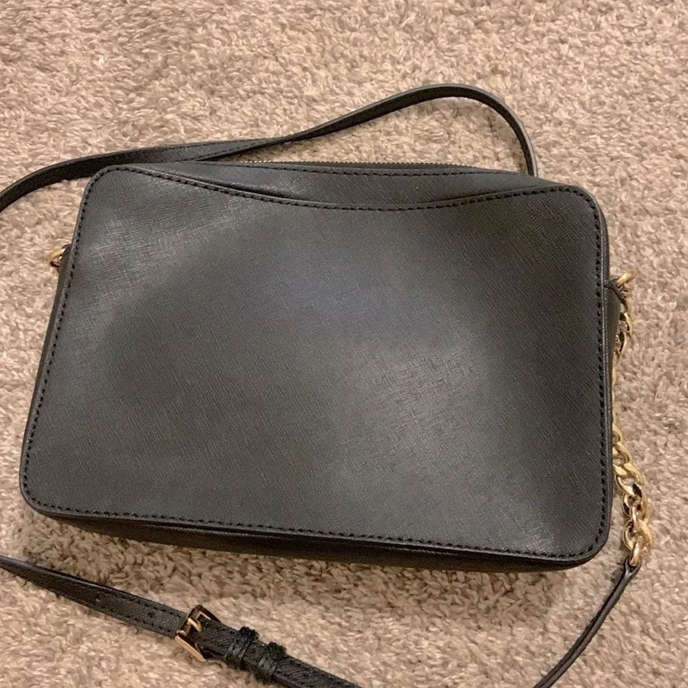 Michael Kors Crossbody Bag - Picture 3 of 6